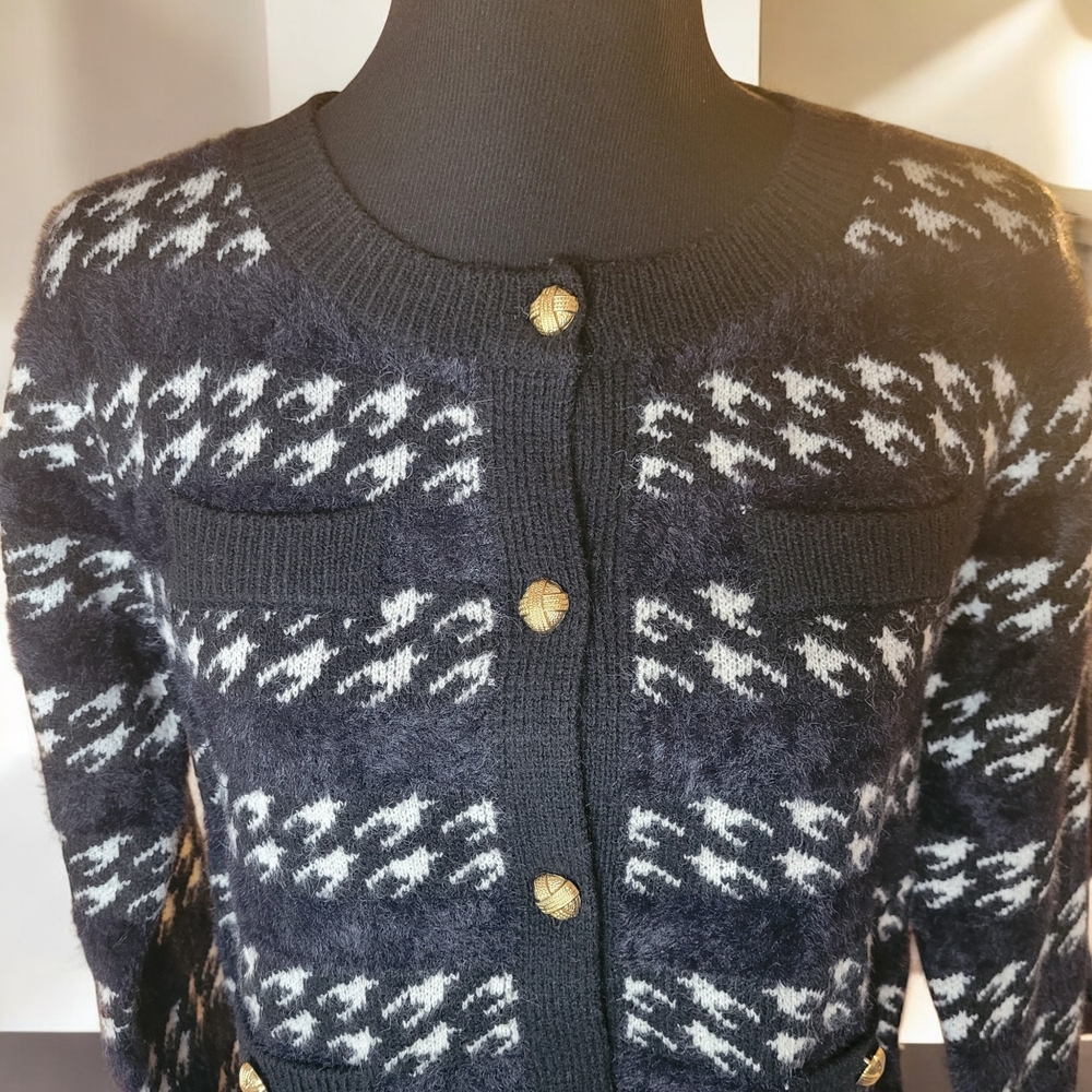 Oliver O. Black and White Button Down Fuzzy Cardigan Size S - Picture 2 of 3